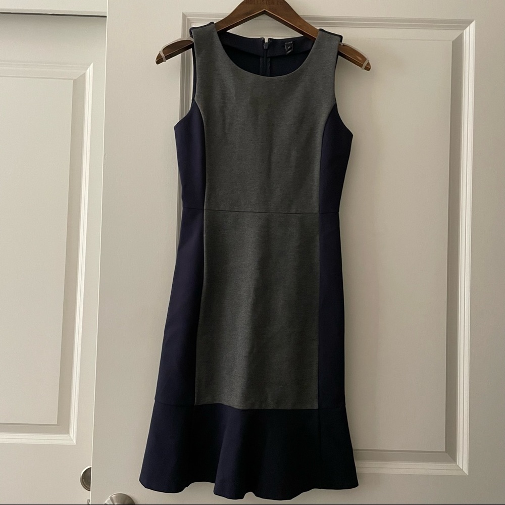 J crew shift dress size 00 ruffled hem colorblock gray with navy for work